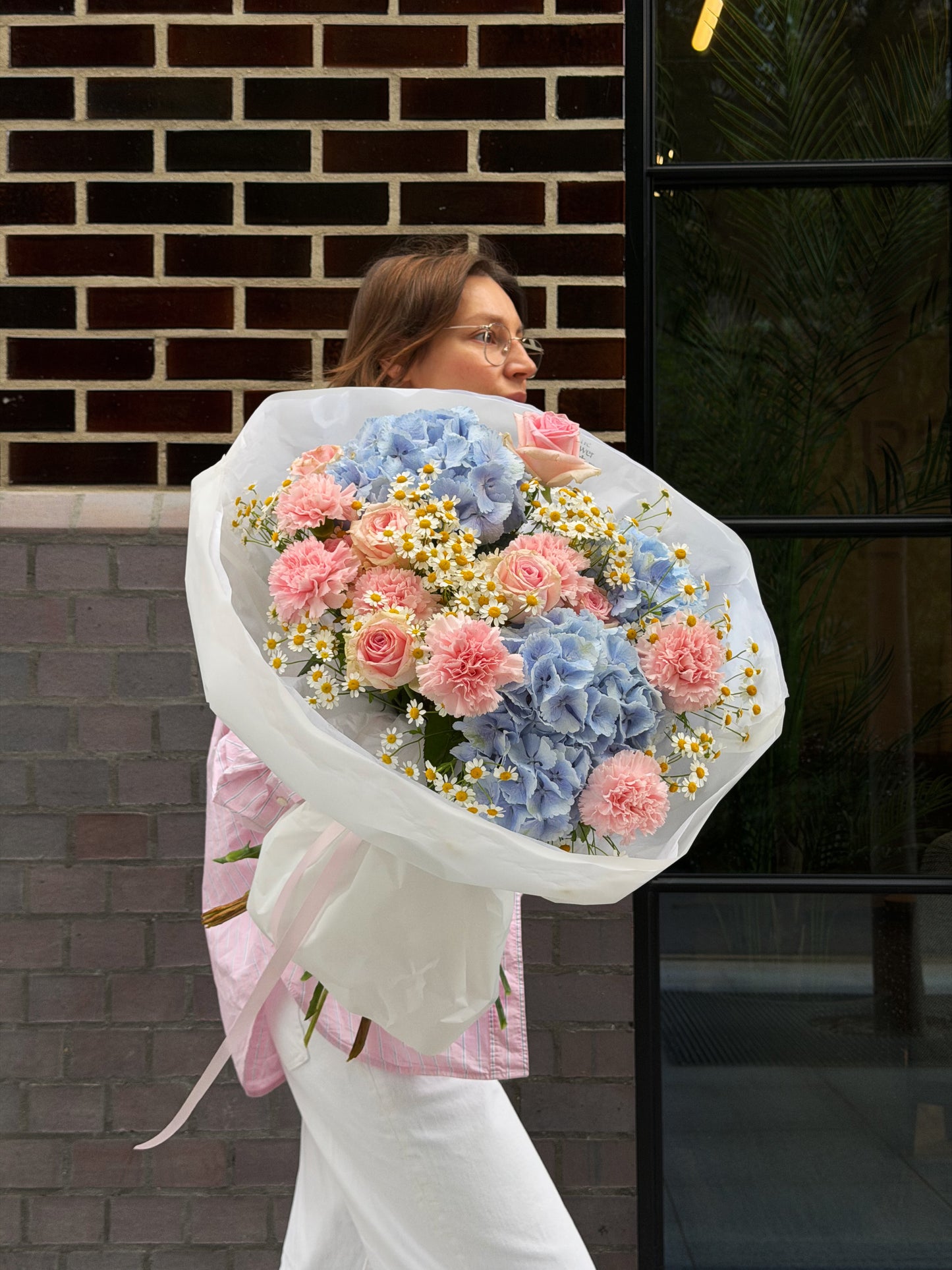 Morning in London Luxury Seasonal Bouquet