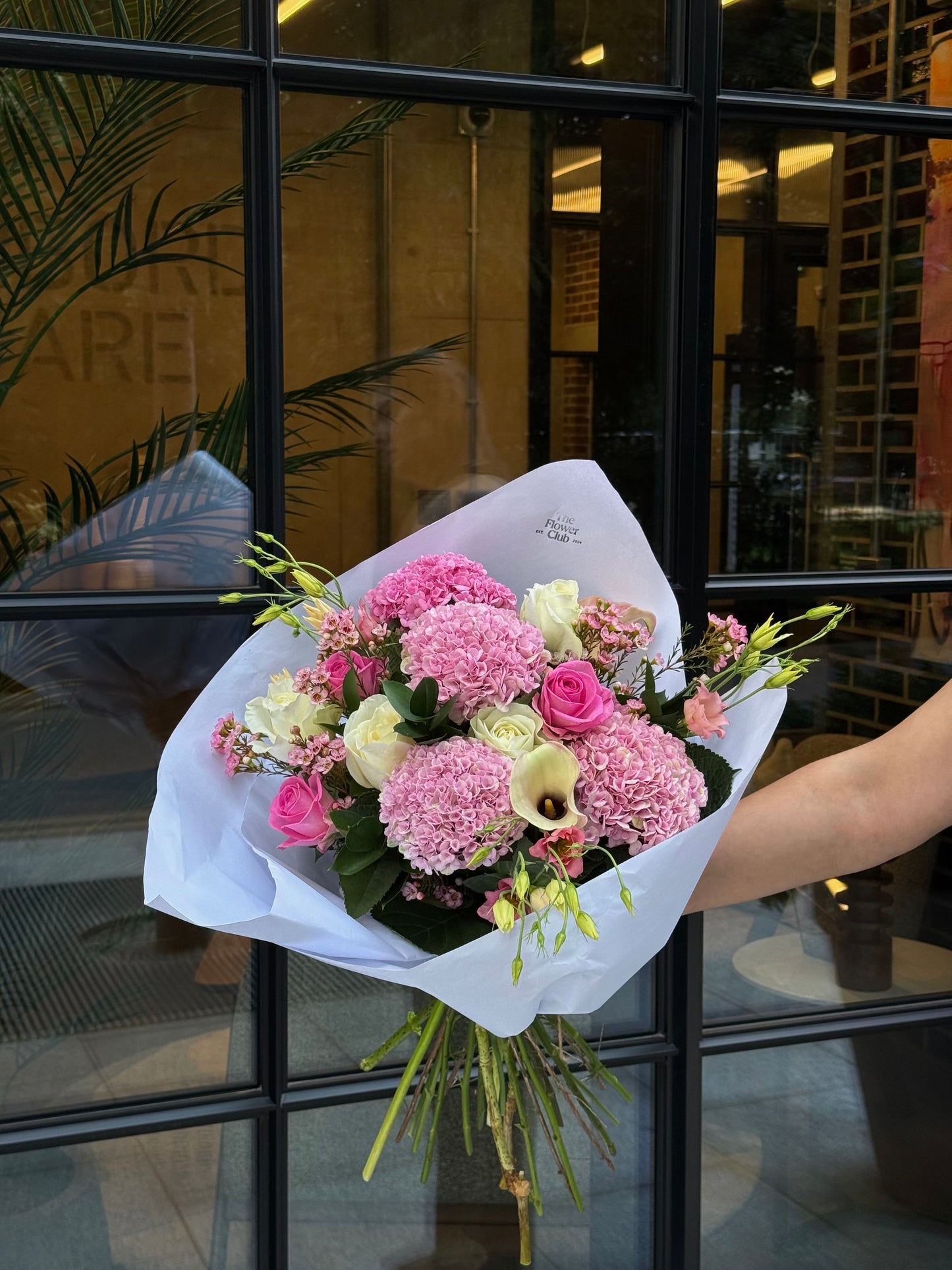 “Pink Cloud” – Luxury Pink Hydrangea & Rose Bouquet