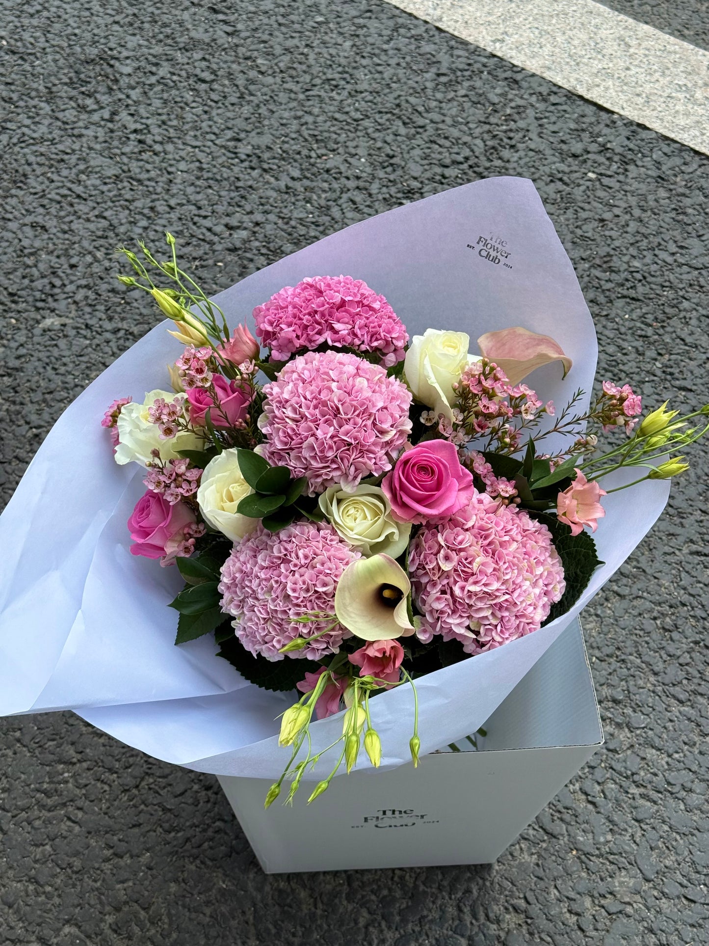 “Pink Cloud” – Luxury Pink Hydrangea & Rose Bouquet